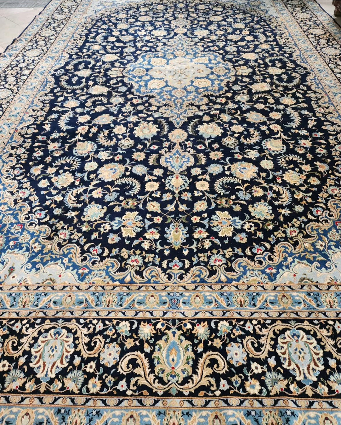 Differences Between Oriental Persian Rugs: A Quick Guide